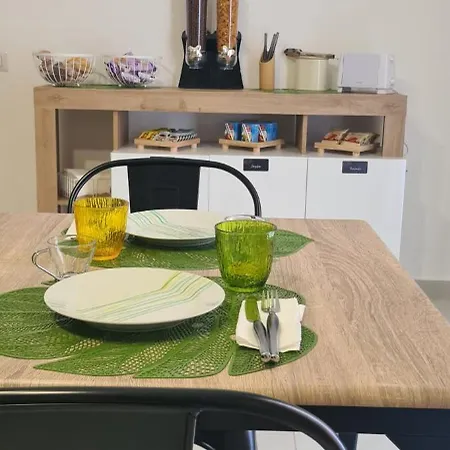 Tropical House * Gizzeria