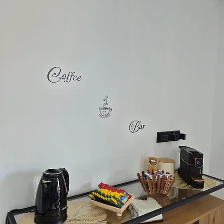 Tropical House * Gizzeria