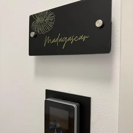 Tropical House * Gizzeria