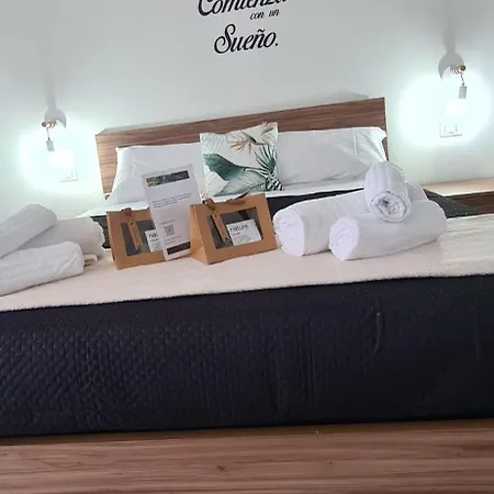 Tropical House Guest house *