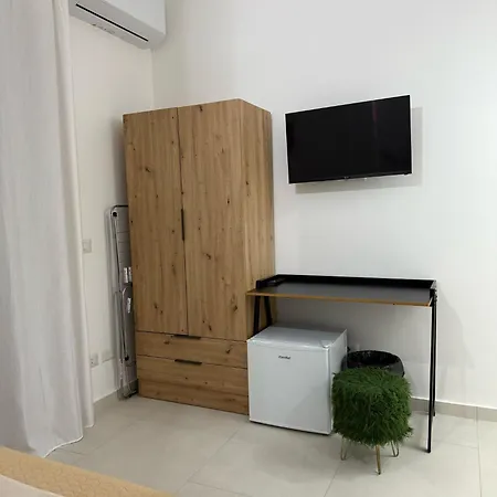 Tropical House ג'יצריה