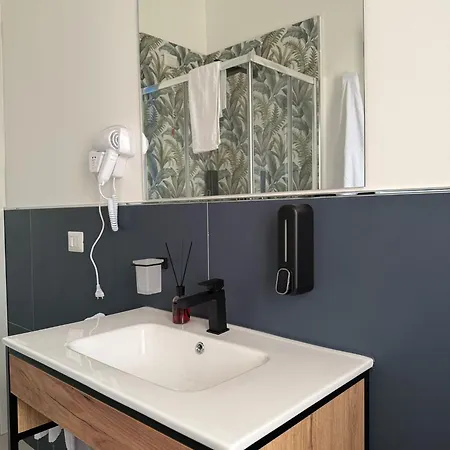 Tropical House Guest house