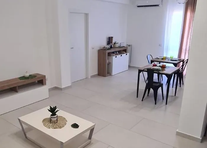 Tropical House * Gizzeria